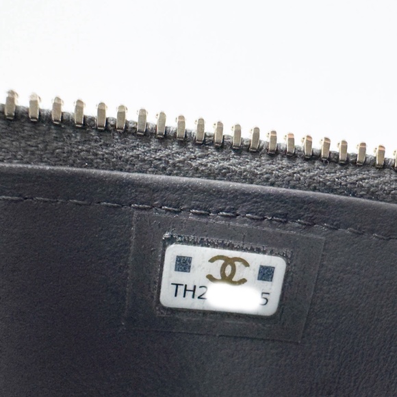 Chanel Mini Vanity Bag - Picture 11 of 11